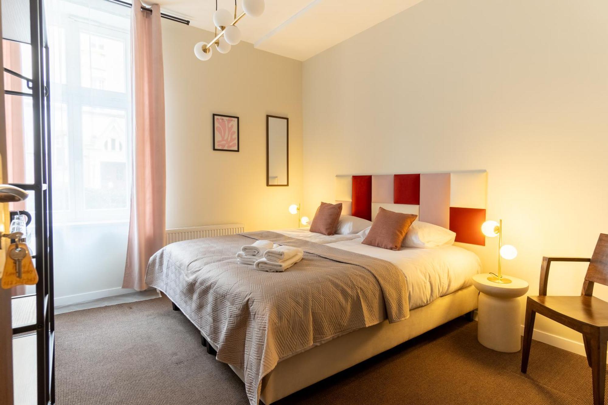Expo Aparthotel *