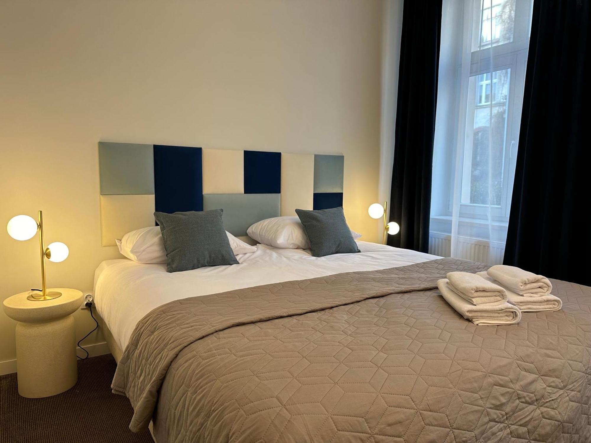 Expo Aparthotel